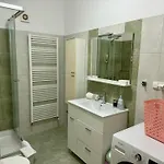 Erdgeschosswohnung Mit Terrasse Fuer Sechs Personen By Interhome Apartamento *