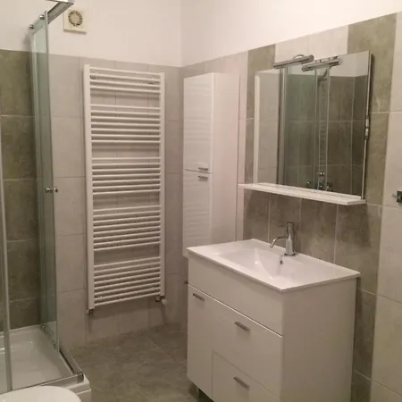 Apartamento Erdgeschosswohnung Mit Terrasse Fuer Sechs Personen By Interhome *