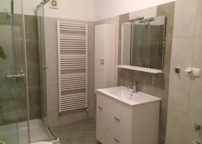 Apartament Erdgeschosswohnung Mit Terrasse Fuer Sechs Personen By Interhome *