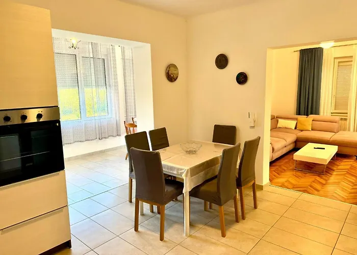 Apartament Erdgeschosswohnung Mit Terrasse Fuer Sechs Personen By Interhome