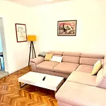 Erdgeschosswohnung Mit Terrasse Fuer Sechs Personen By Interhome *