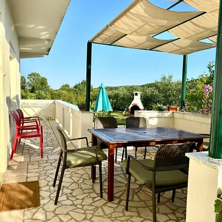 Erdgeschosswohnung Mit Terrasse Fuer Sechs Person By Interhome * Kampor